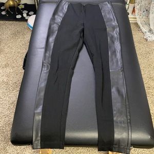 Kenneth Cole black leggings